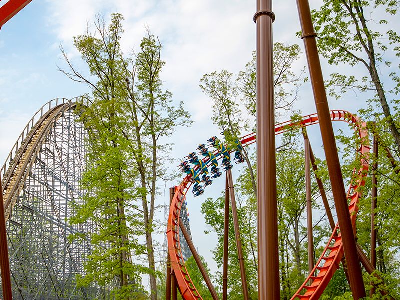 Save 20% Off Lodging and Sites for HoliWood Nights