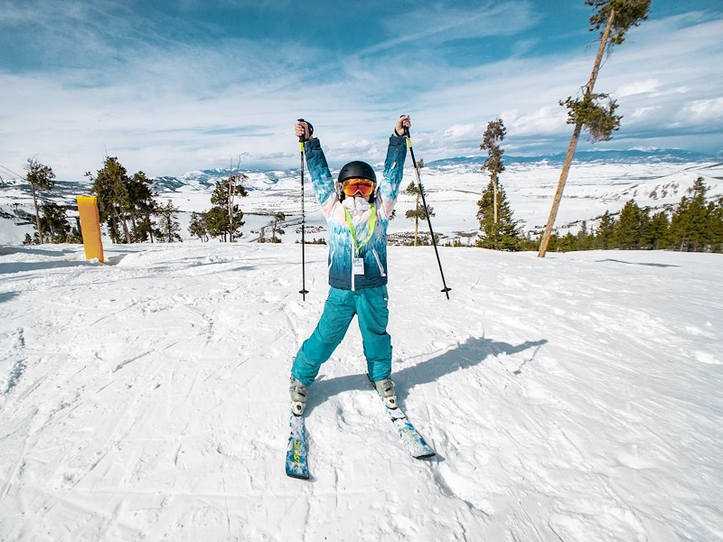 Ski & Stay Package at Rocky Mountains