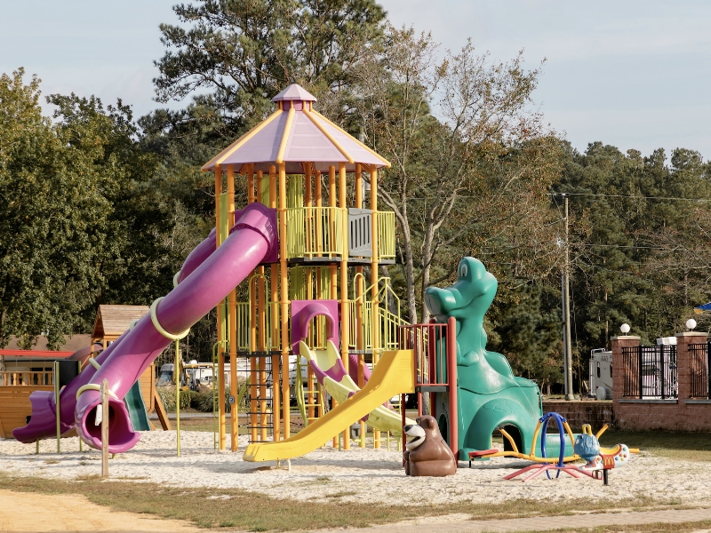 Amenities in Sun Outdoors Chesapeake Bay