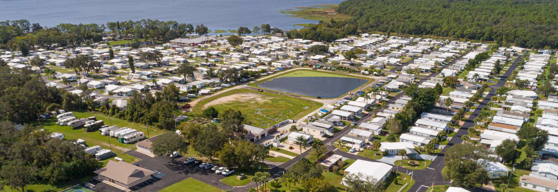 Amenities in Buttonwood Bay Resort, Sebring, FL