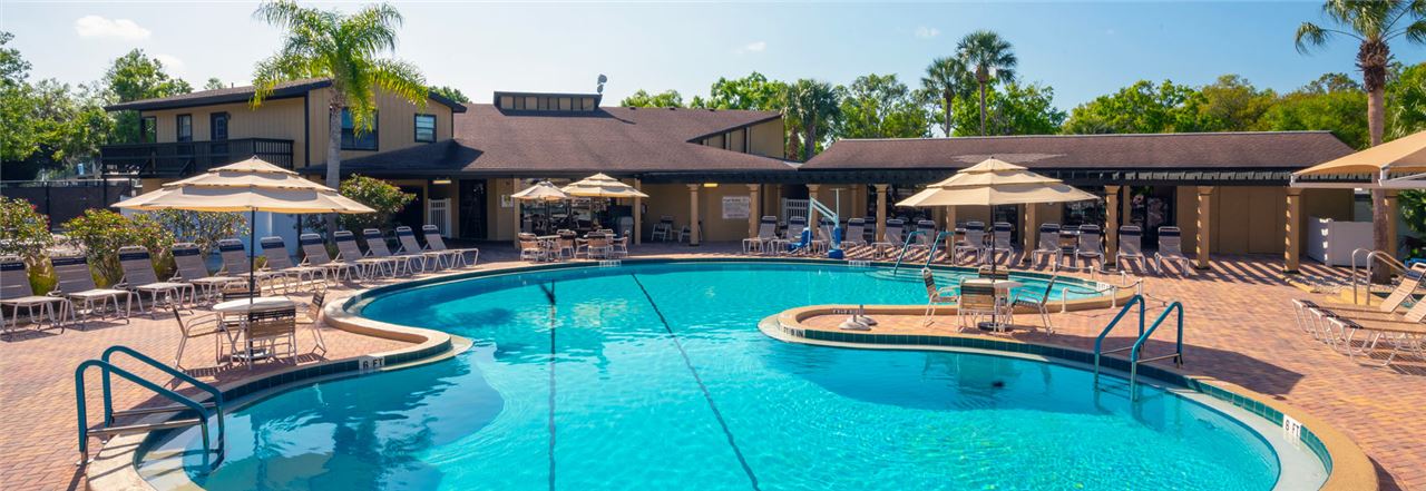 RV Resort in Ft. Bradenton, FL - Horseshoe Cove RV Resort