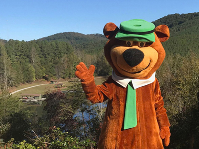 Yogi Bear Jellystone™ Parks Sun Outdoors