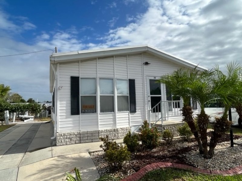 Vacation Homes for Sale in Sebring, FL Buttonwood Bay RV Resort